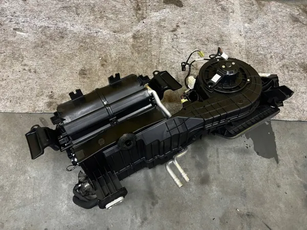 Lämmityspuhallin OEM EX53-18D493-AC Jaguar F-Type image 4
