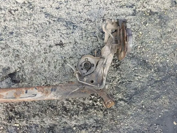 Brazo suspensión trasera OEM 432124124 Honda Jazz image 8