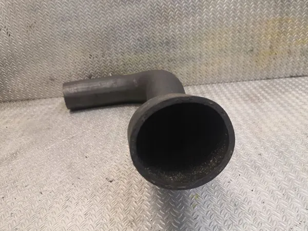 Opel Insignia A Intercooler-Schlauch image 3