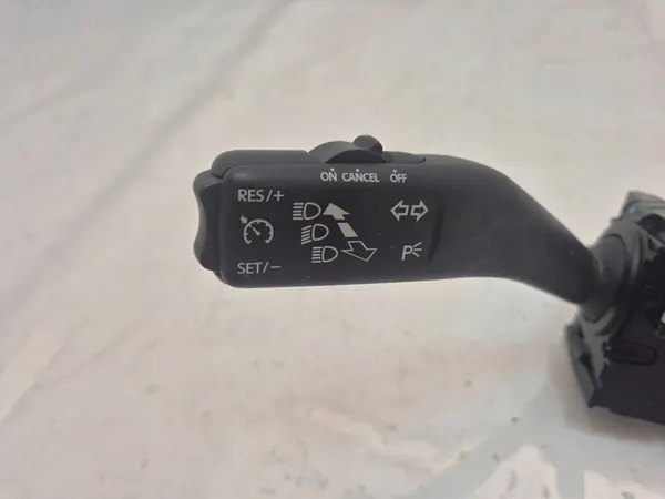 VW Beetle 1.8 16- Interruptor Combinado USA image 2