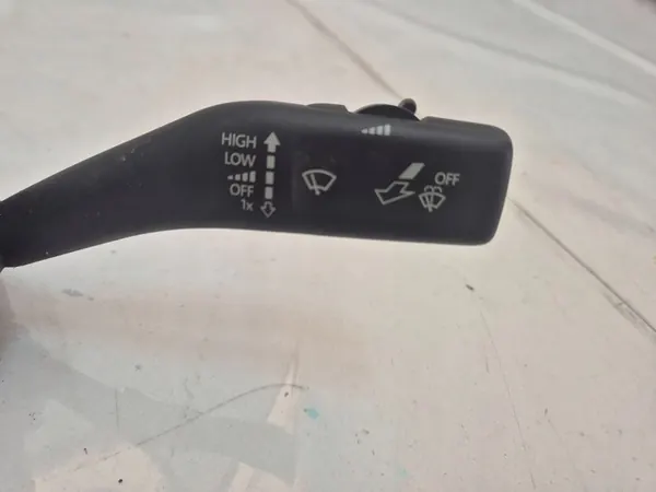 VW Beetle 1.8 16- Interruptor Combinado USA image 3