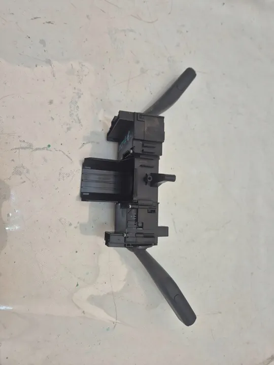 VW Beetle 1.8 16- Interruptor Combinado USA image 6