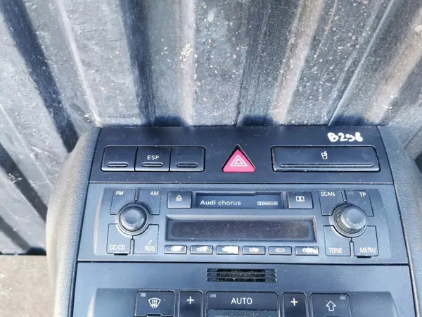 Bolsillo consola radio OEM 8L0863243K para Audi A3 8L image 5