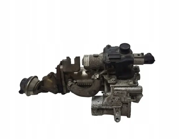 EGR-jäähdytin Dacia Logan MCV 1.5L Diesel 2010 147355713R image 5