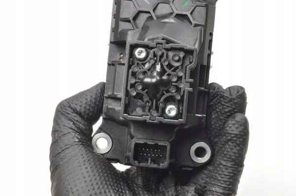 Volvo XC40 II Schalthebel OEM 32324877 - Gebraucht image 3