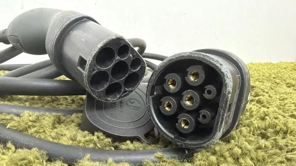 OEM A0005832405 EV-Ladekabel - Gebraucht image 3
