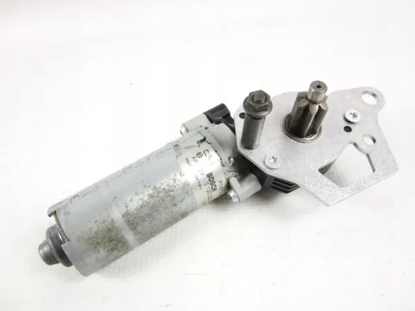 Moteur siège avant gauche OEM 0130002647 Mercedes CL image 2
