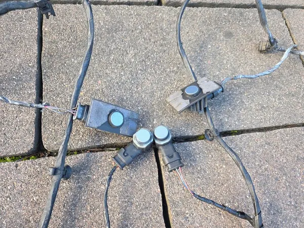 PASSAT CC Främre kabelsats PDC + 4 sensorer + lampor 08-2011 image 7