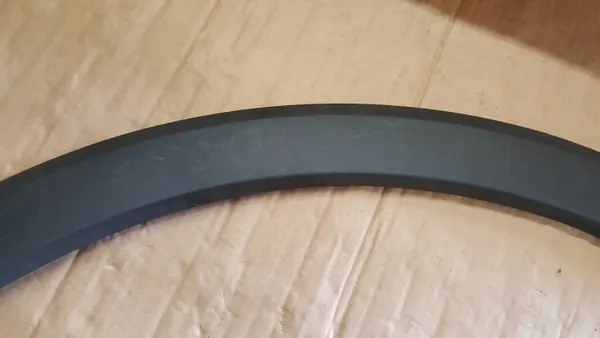 Audi Q4 Salpicadero Trasero Izquierdo OEM 89A853817D image 3