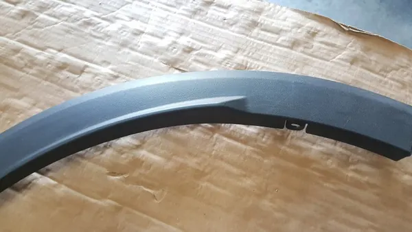 Audi Q4 Salpicadero Trasero Izquierdo OEM 89A853817D image 5