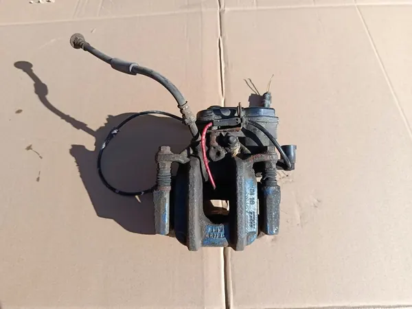 Linker Hinterer Bremssattel 6793041 BMW 5 F10 F11 image 2