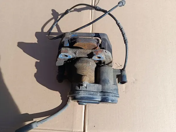 Linker Hinterer Bremssattel 6793041 BMW 5 F10 F11 image 3