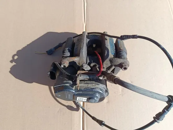 Linker Hinterer Bremssattel 6793041 BMW 5 F10 F11 image 5