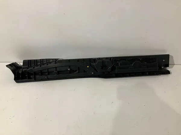 Dachträgerhalterung OEM 3G9858832/3G9858831 Passat B8 image 3