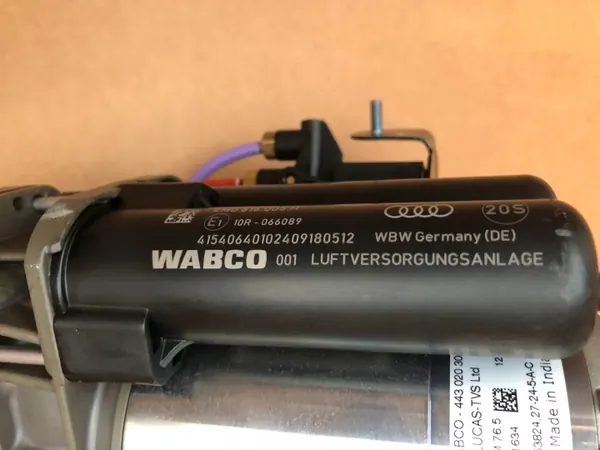 Audi Q7 Q8 Veringscompressorpomp OEM 4M0616005H image 4