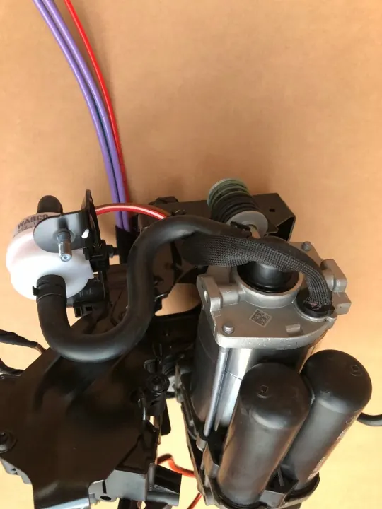 Audi Q7 Q8 Veringscompressorpomp OEM 4M0616005H image 7