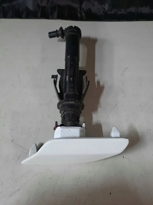 VW Golf VII Front Left Headlight Washer 5G0955965 image 2