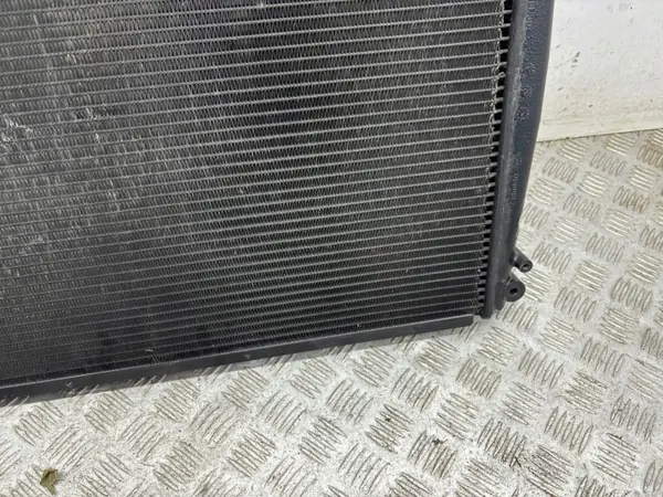 Radiateur d'eau Maserati Quattroporte 2004 OEM AMD212250 image 5