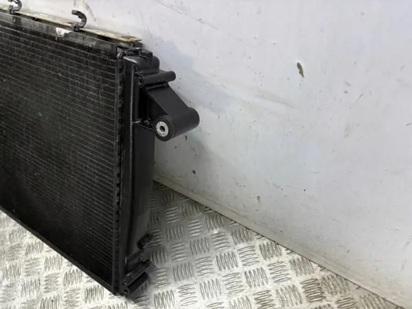 Radiateur d'eau Maserati Quattroporte 2004 OEM AMD212250 image 7