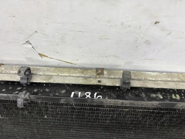 Radiateur d'eau Maserati Quattroporte 2004 OEM AMD212250 image 8