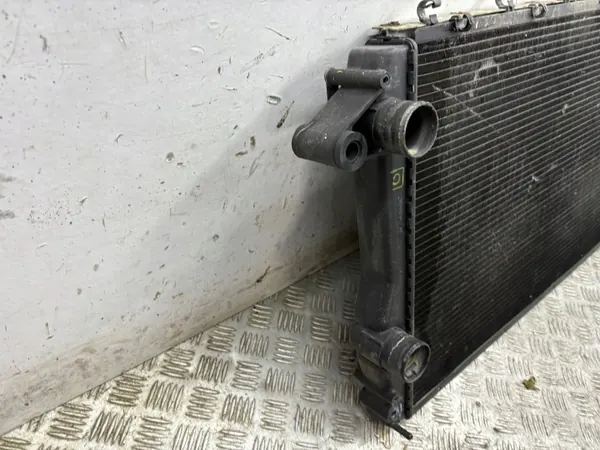 Radiateur d'eau Maserati Quattroporte 2004 OEM AMD212250 image 9