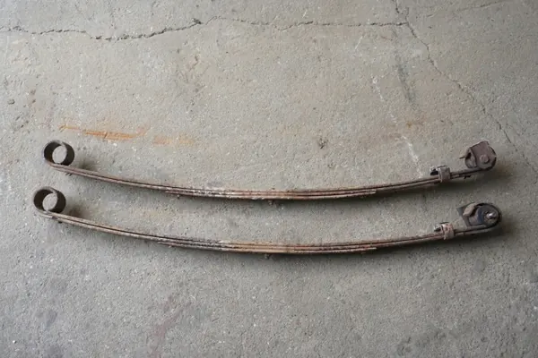 Ressort à lames avant Suzuki Samurai OEM SAMURAI RESOR PRZÓD 44 image 3