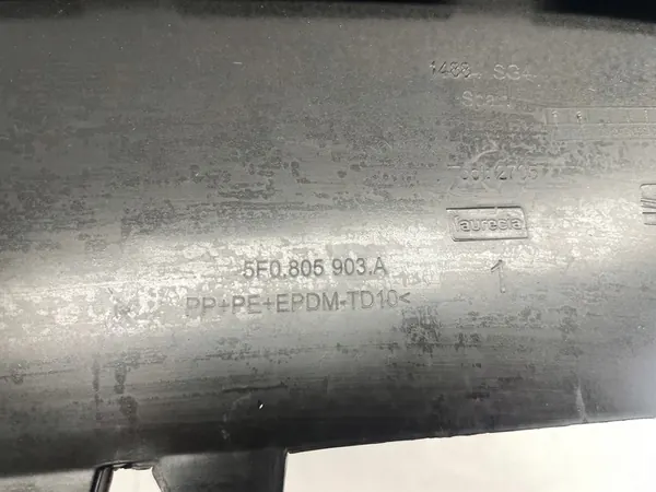 SEAT Alapuskuri Etu 5F0854320E image 8