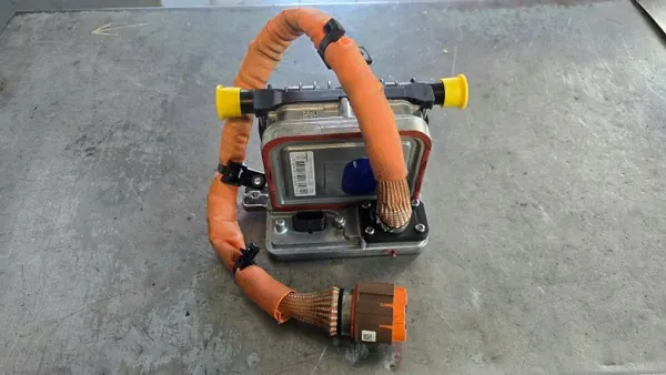 OEM 271437737R Akkulämmittimoduuli Hybridiautoille image 2