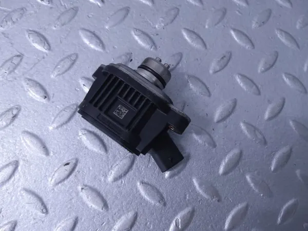 Nockenwellenventil Audi Q7 4M OEM 059906048G image 5