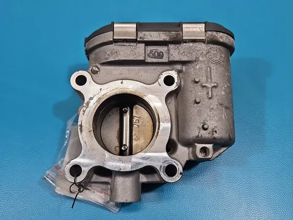 Throttle Body Renault Kadjar 1.3 TCe image 9
