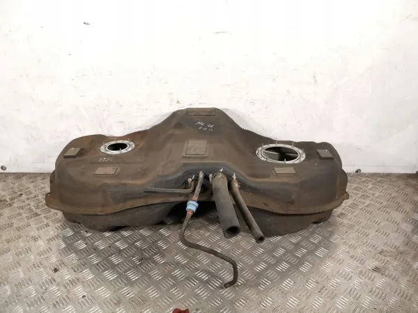 Subaru Forester Bränsletank OEM FBZ13017 - Begagnad image 3
