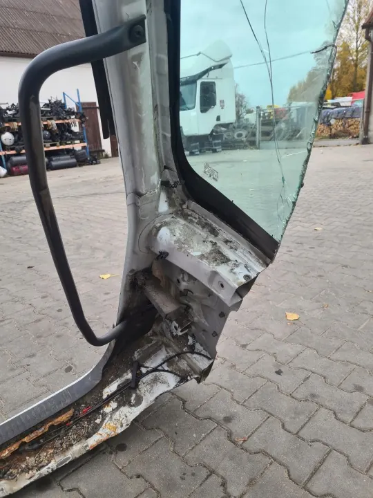 Ohjaamon Porras Vasen OEM RENAULT PREMIUM DXI Käytetty image 10
