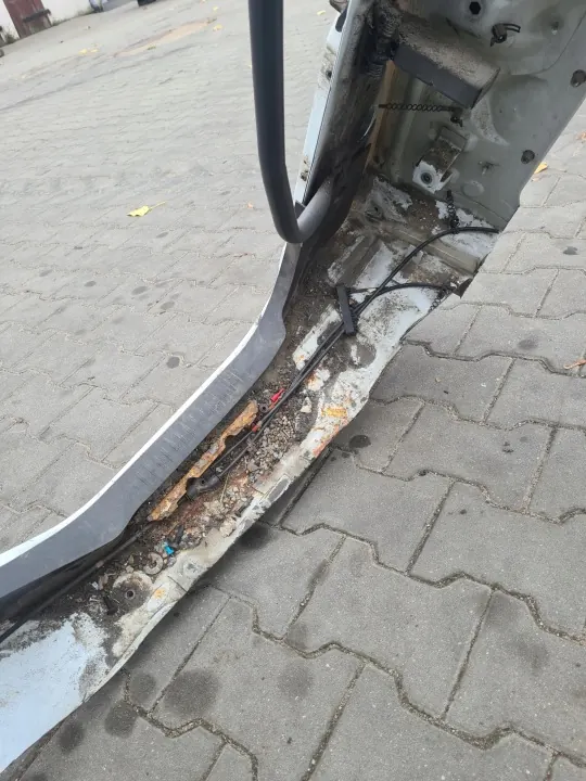 Ohjaamon Porras Vasen OEM RENAULT PREMIUM DXI Käytetty image 9