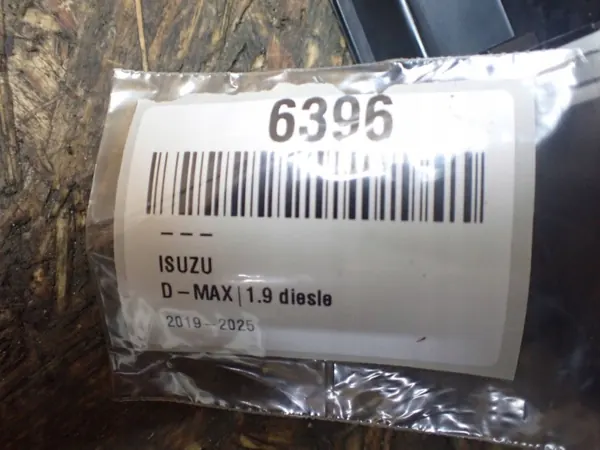 Boîte à gants Isuzu D-Max d'occasion OEM BTU1970 image 6