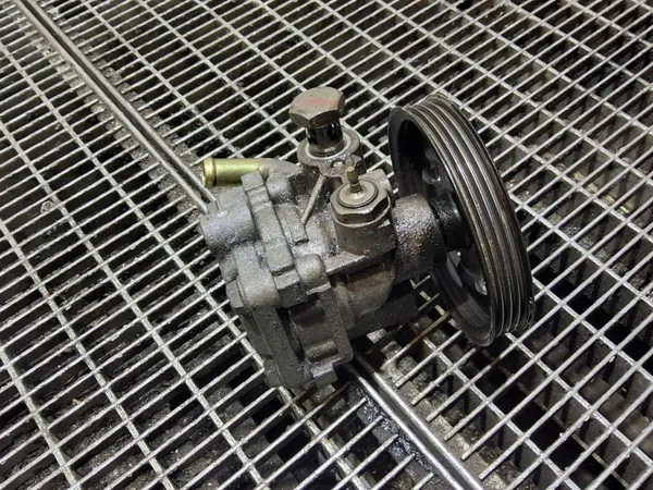 Bomba de direção assistida Suzuki Jimny OEM SKE57738 image 2