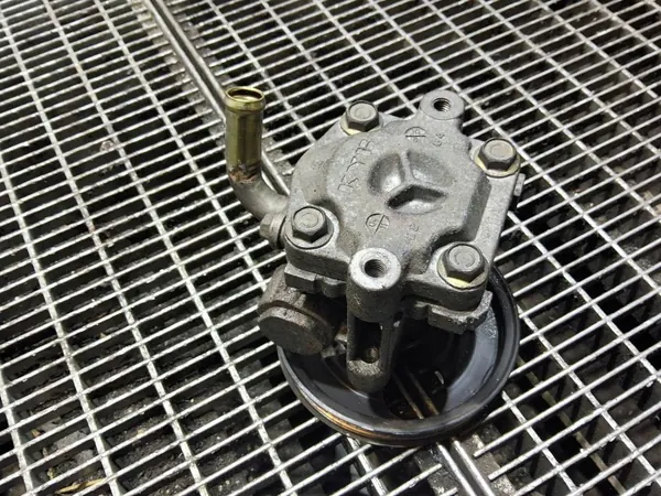 Bomba de direção assistida Suzuki Jimny OEM SKE57738 image 3