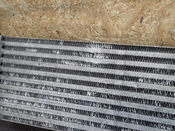 Radiateur moteur Mercedes-Benz OE A 246 500 01 00 image 5