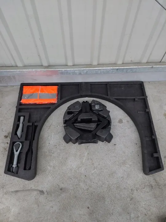 Kit de Réparation Levage FORD KUGA MK2 OEM - Cric & Mousse image 2