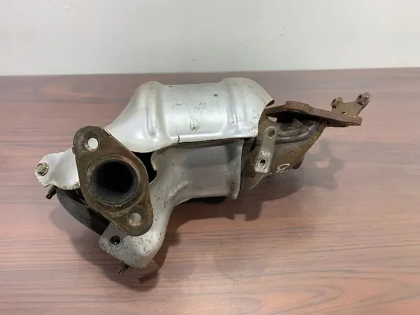 Mitsubishi Outlander IV Katalysator OEM FBZ28130 image 7