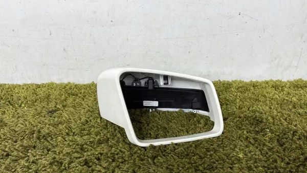 Carcasa intermitente espejo derecho OEM A2468110160 image 3