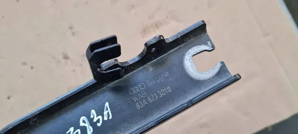 Audi Q3 Bisagra de Capó Izquierda 83A823301 image 8