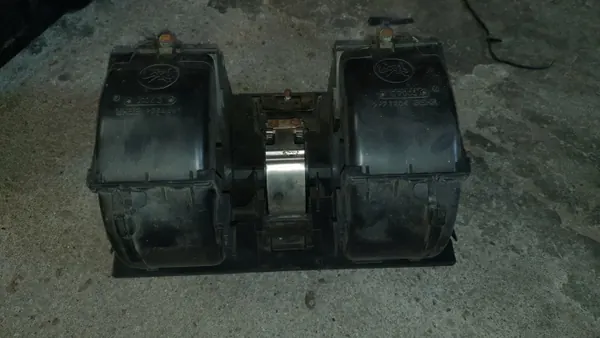 Motor del soplador OEM 0028308408 para Mercedes Actros MP2/3 image 2