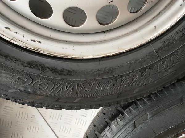 VW T6 Multivan Winterräder 16'' 205/65R16C 7H8601027D image 7