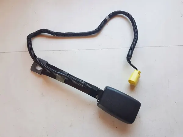 Subaru Forester SK 2019 Left Front Seat Belt Buckle OEM 18189 image 2