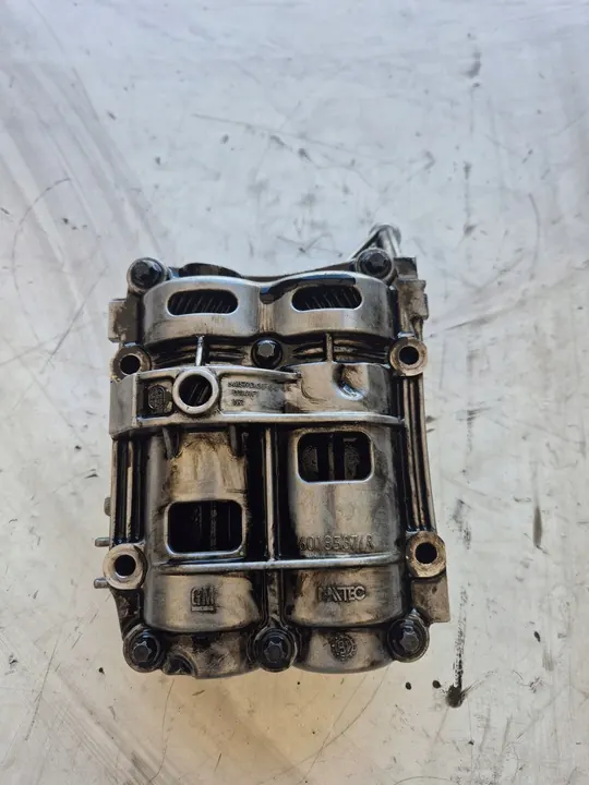 OPEL Zafira C Insignia A B 2.0 CDTI Eixos de comando GM55578197 image 1