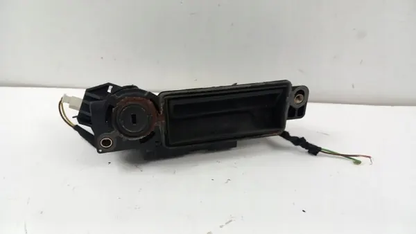 Mercedes CLK W209 takaluukun lukon kahva OEM A2037500093 image 2