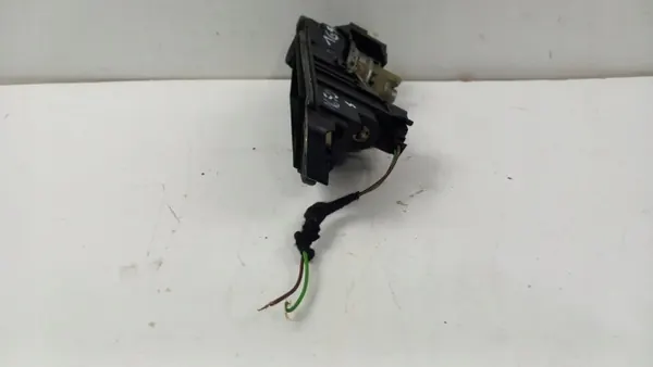 Mercedes CLK W209 takaluukun lukon kahva OEM A2037500093 image 3