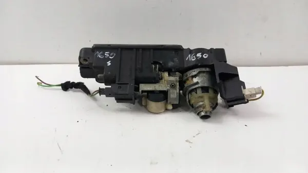 Mercedes CLK W209 takaluukun lukon kahva OEM A2037500093 image 4