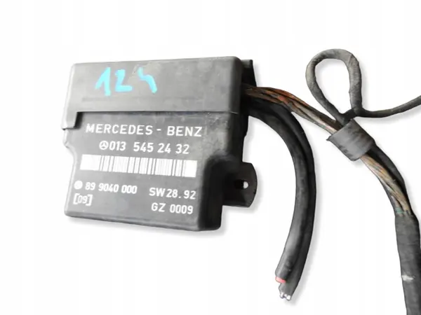 Hehkutulpparele OEM 0135452432 Mercedes-Benzille image 2