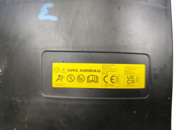 Almofada Airbag Mazda OE D44L57KF0 Assento Direito Usado image 4